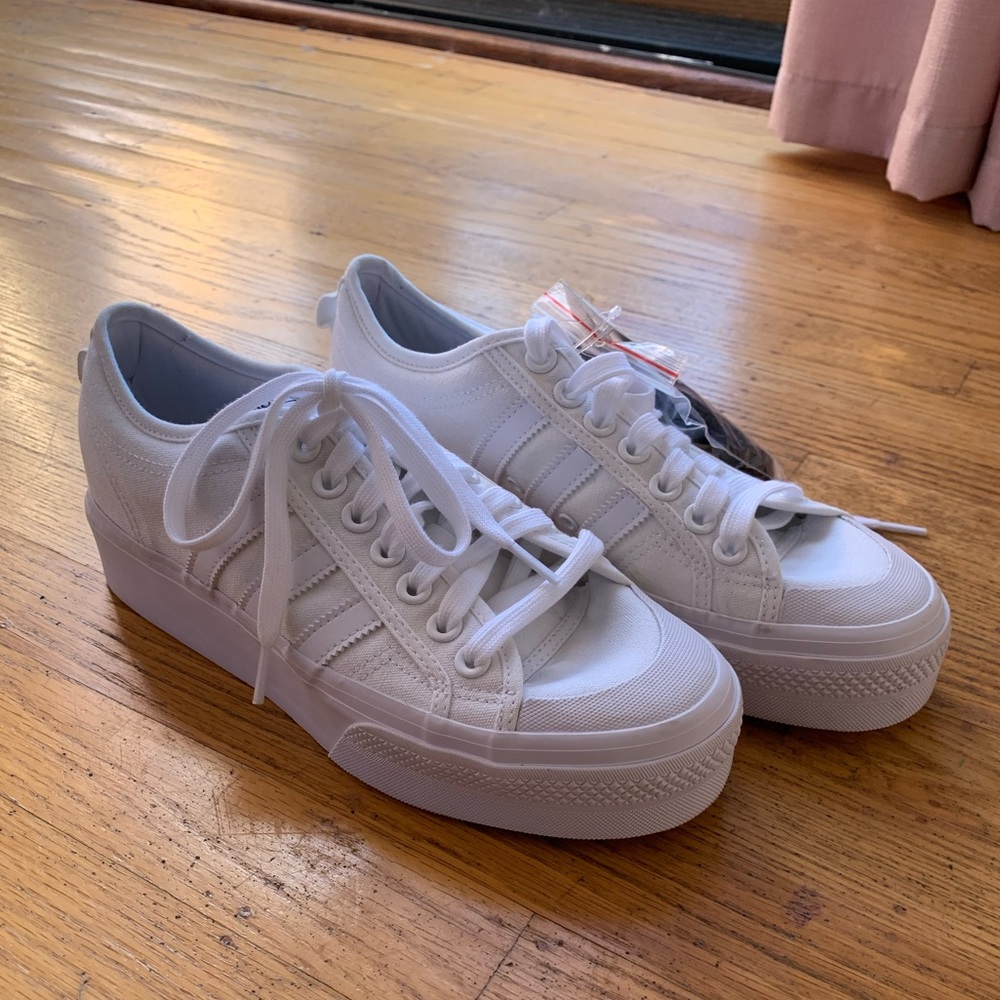 NWT Adidas White Nizza Platform Sneakers